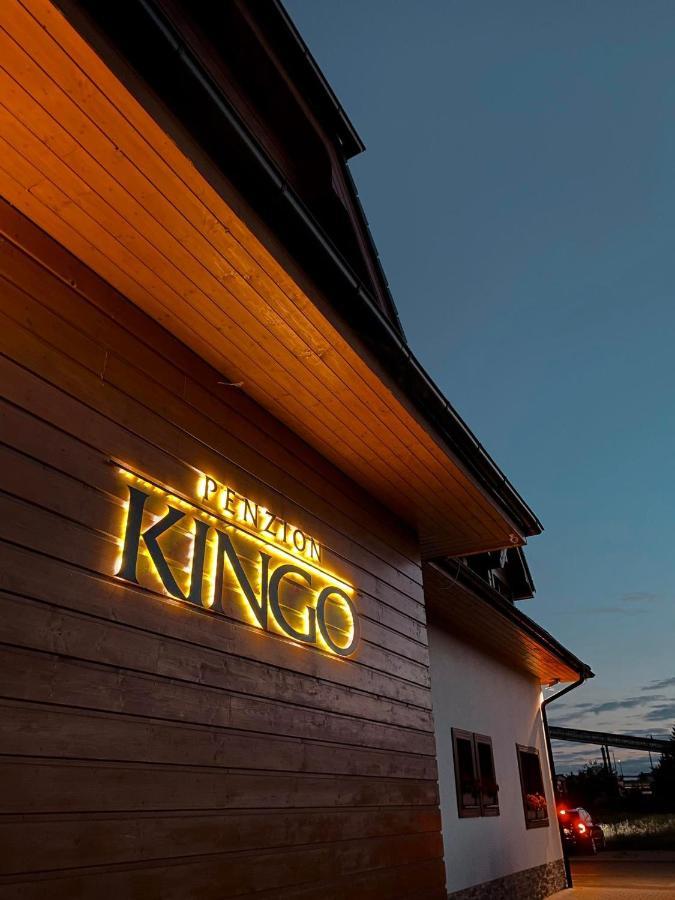Penzion Kingo Nemšová المظهر الخارجي الصورة